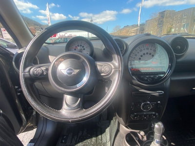 MINI Mini 2.0 16V Cooper D Automatica (18)