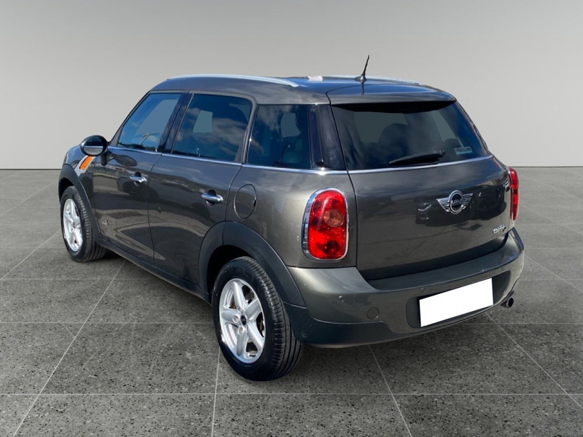 MINI Mini 2.0 16V Cooper D Automatica (3)