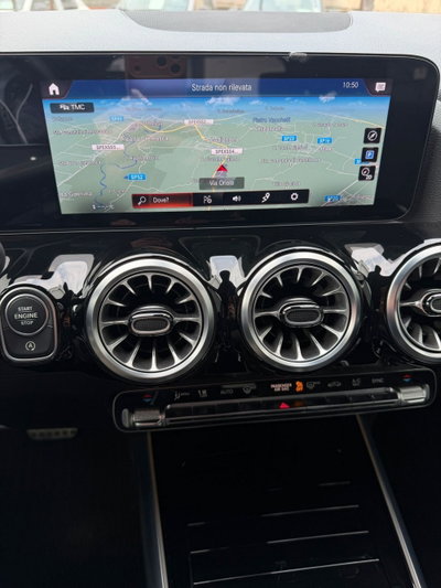 Mercedes-Benz GLA SUV 200 d AMG Line Premium Plus 4matic auto (9)