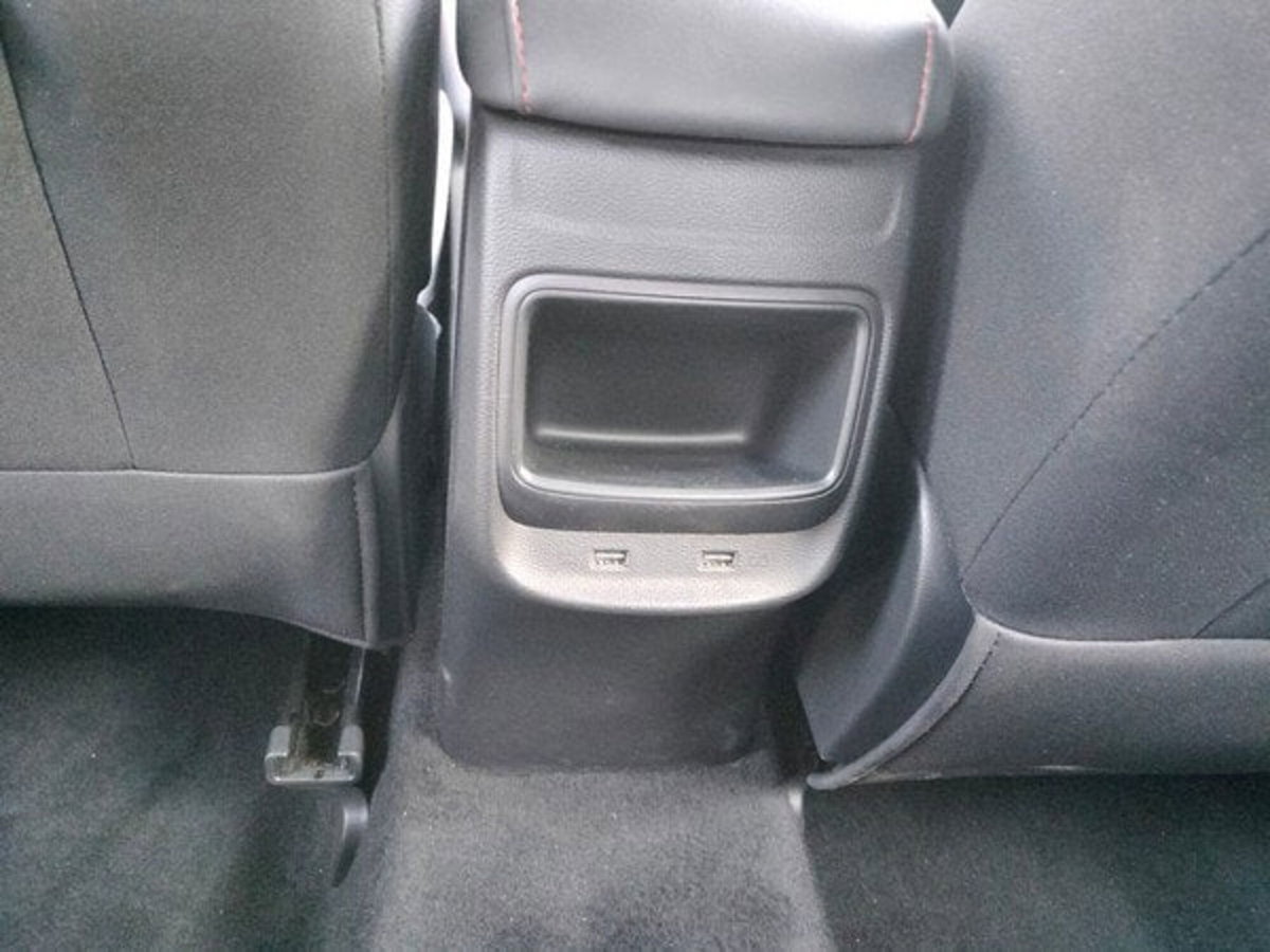 Mg ZS ZS 1.5 Luxury (19)