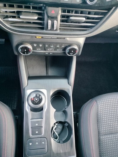 Ford Kuga 2.0 EcoBlue 120 CV aut. 2WD ST-Line X (18)