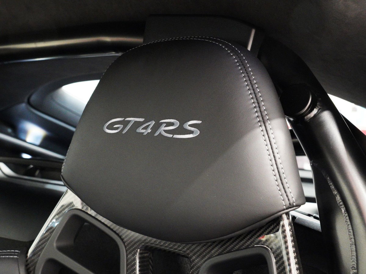 Porsche 718 Cayman  Cayman 4.0 GT4 RS pdk (12)