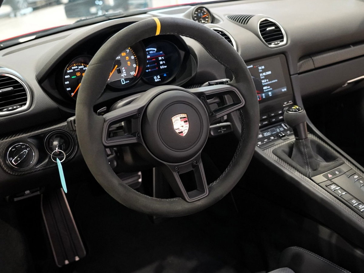 Porsche 718 Cayman  Cayman 4.0 GT4 RS pdk (9)