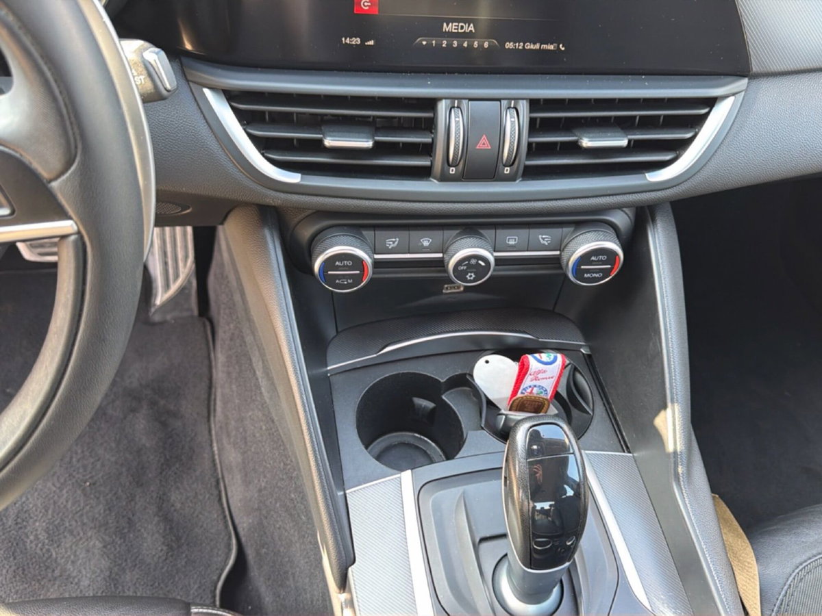 Alfa Romeo Giulia 2.2 Turbodiesel 180 CV AT8 Super (13)