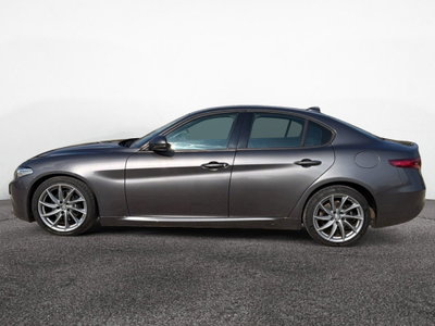 Alfa Romeo Giulia 2.2 Turbodiesel 180 CV AT8 Super (2)