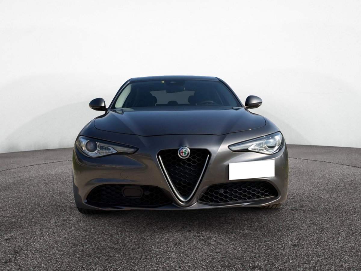 Alfa Romeo Giulia 2.2 Turbodiesel 180 CV AT8 Super (5)
