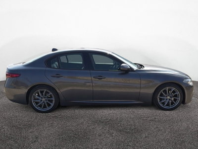 Alfa Romeo Giulia 2.2 Turbodiesel 180 CV AT8 Super (7)