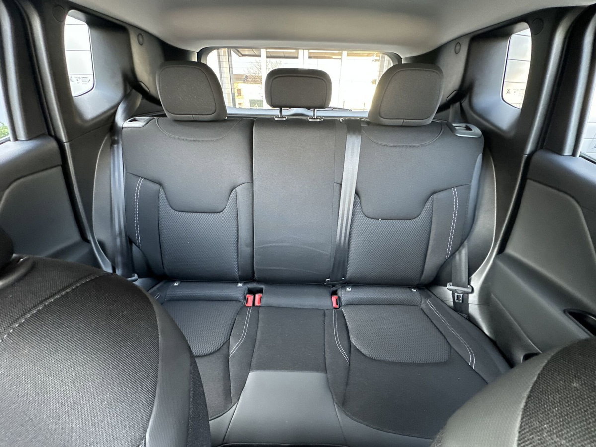 Jeep Renegade 1.5 turbo t4 mhev Altitude 2wd dct (15)