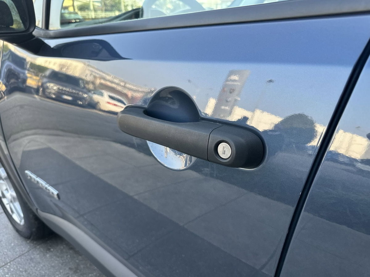 Jeep Renegade 1.5 turbo t4 mhev Altitude 2wd dct (16)