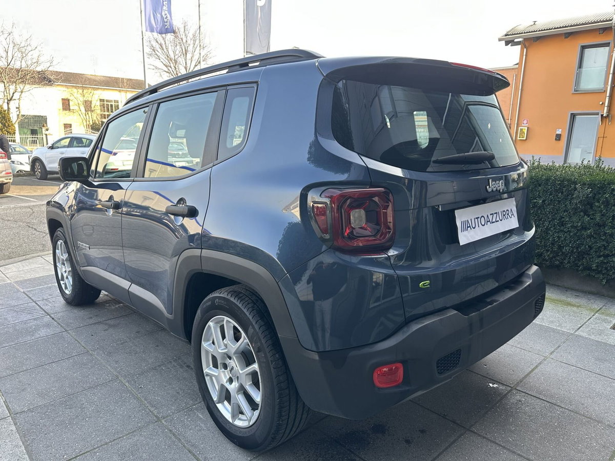 Jeep Renegade 1.5 turbo t4 mhev Altitude 2wd dct (6)