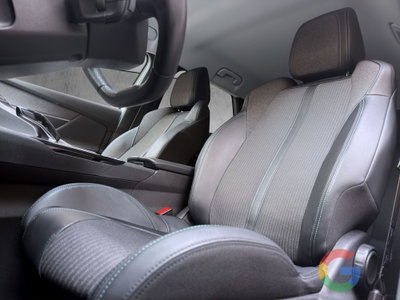 Peugeot 3008 Hybrid 225 e-EAT8 Allure Pack (8)