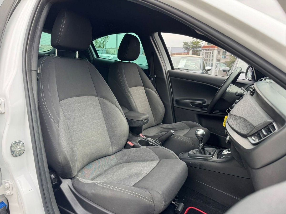 Alfa Romeo Giulietta 1.6 JTDm Ti 120cv (10)