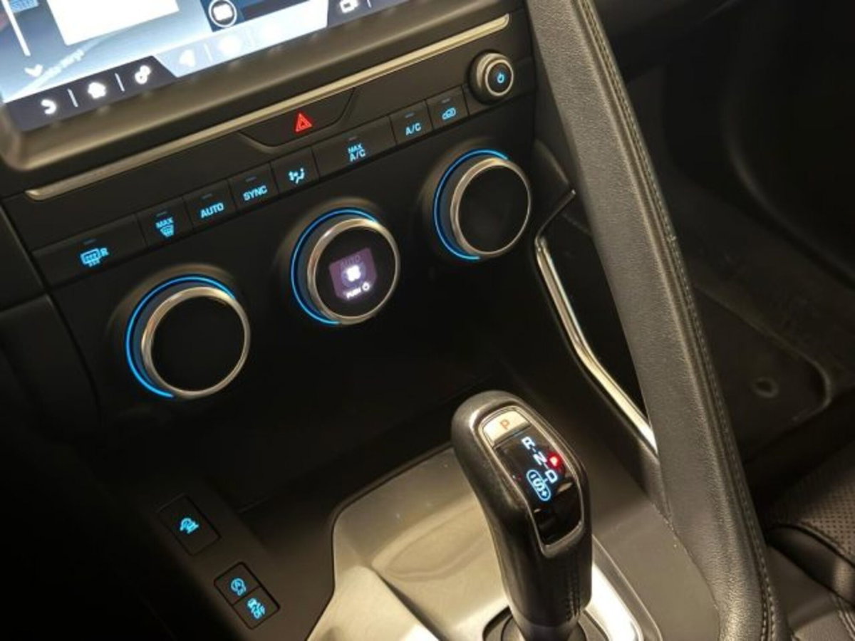 Jaguar E-Pace 2.0D 150 CV AWD aut. S (12)