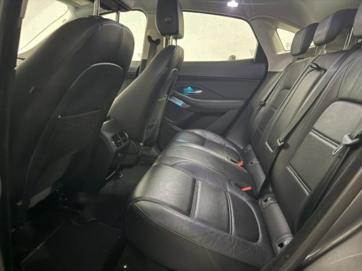 Jaguar E-Pace 2.0D 150 CV AWD aut. S (15)