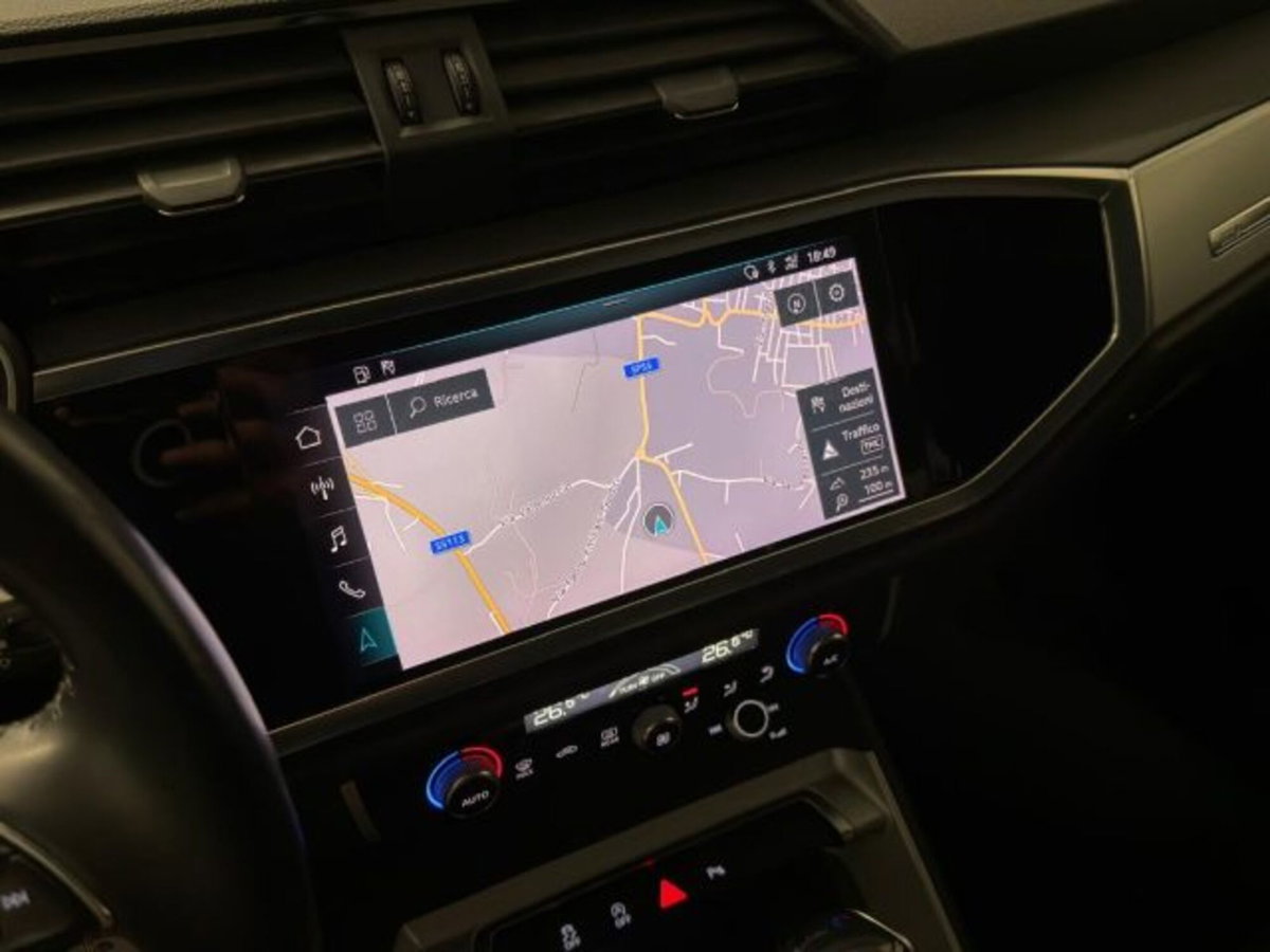 Audi Q3 35 TDI quattro Business (13)
