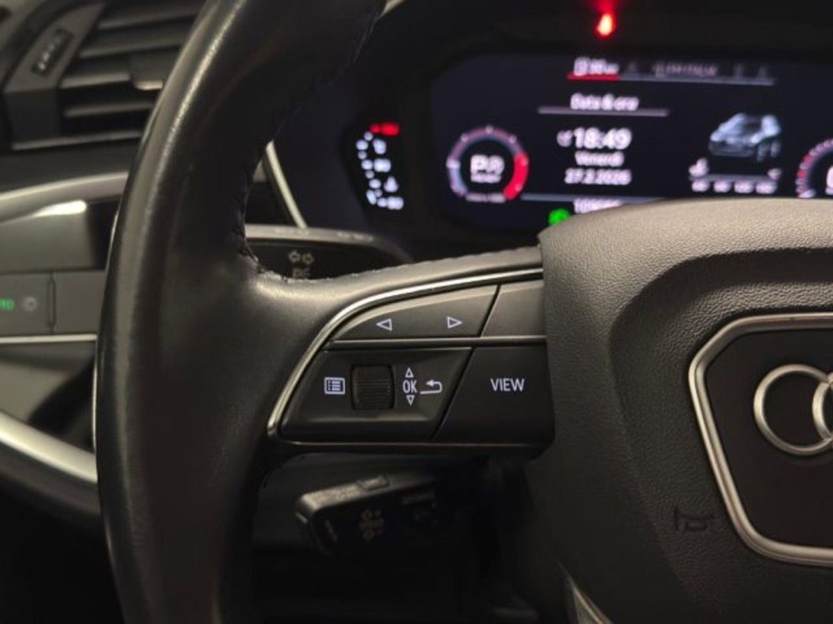 Audi Q3 35 TDI quattro Business (15)