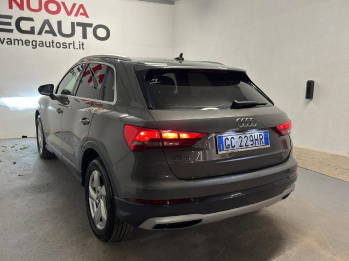 Audi Q3 35 TDI quattro Business (7)