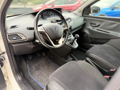 Lancia Ypsilon 1.2 69 CV 5 porte GPL Ecochic Gold (10)