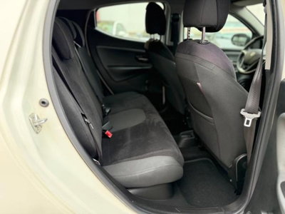 Lancia Ypsilon 1.2 69 CV 5 porte GPL Ecochic Gold (12)