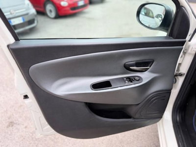 Lancia Ypsilon 1.2 69 CV 5 porte GPL Ecochic Gold (9)