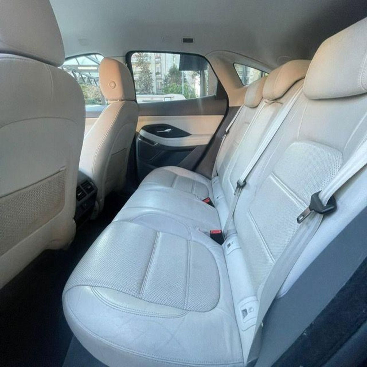 Jaguar E-Pace 2.0D 150 CV AWD aut. (7)