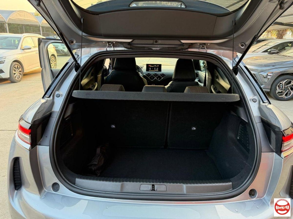 Ds DS 3 DS 3 Crossback BlueHDi 130 aut. So Chic (13)