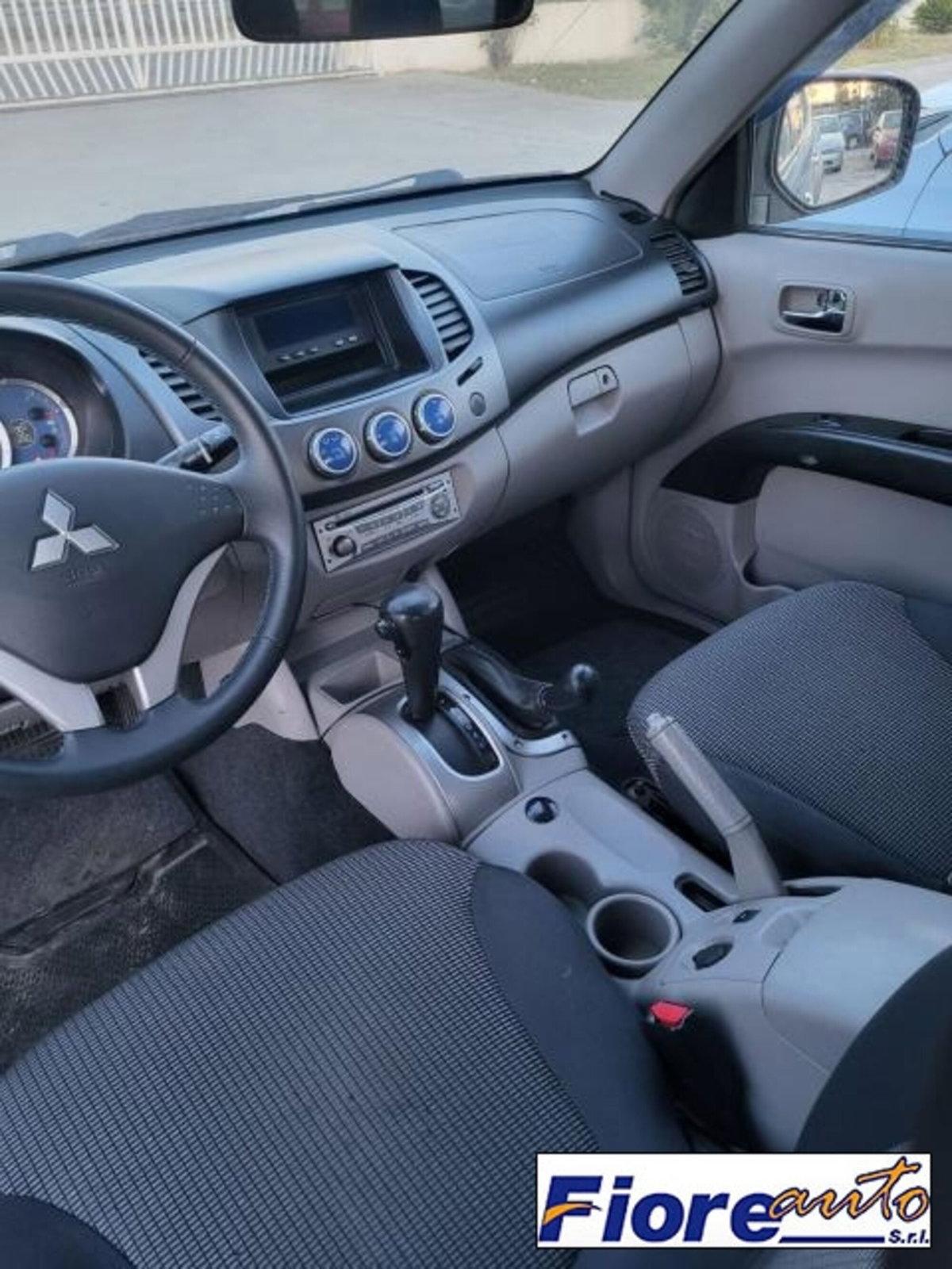 Mitsubishi L200 2.5 DI-D Club Cab Invite (12)