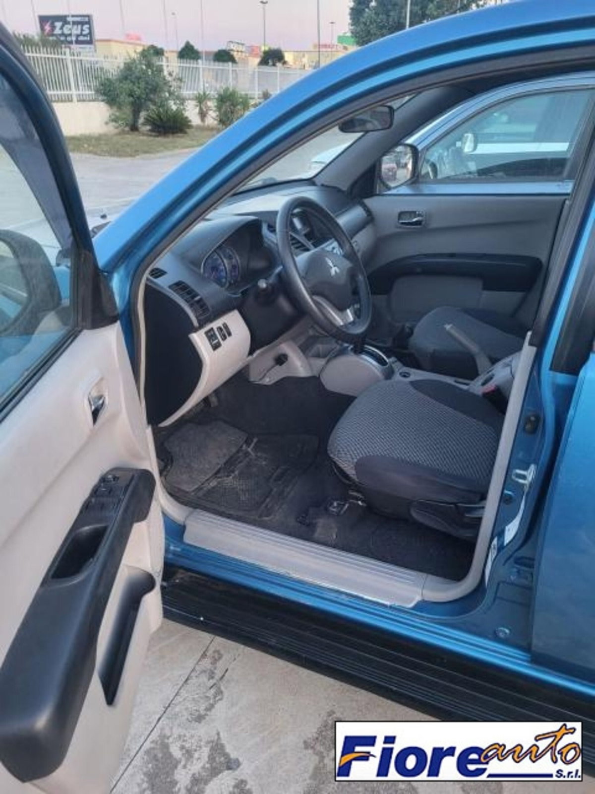 Mitsubishi L200 2.5 DI-D Club Cab Invite (14)