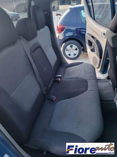 Mitsubishi L200 2.5 DI-D Club Cab Invite (16)