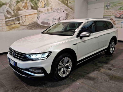 Volkswagen Passat Variant Alltrack 2.0 TDI 200 CV 4MOTION DSG usata
