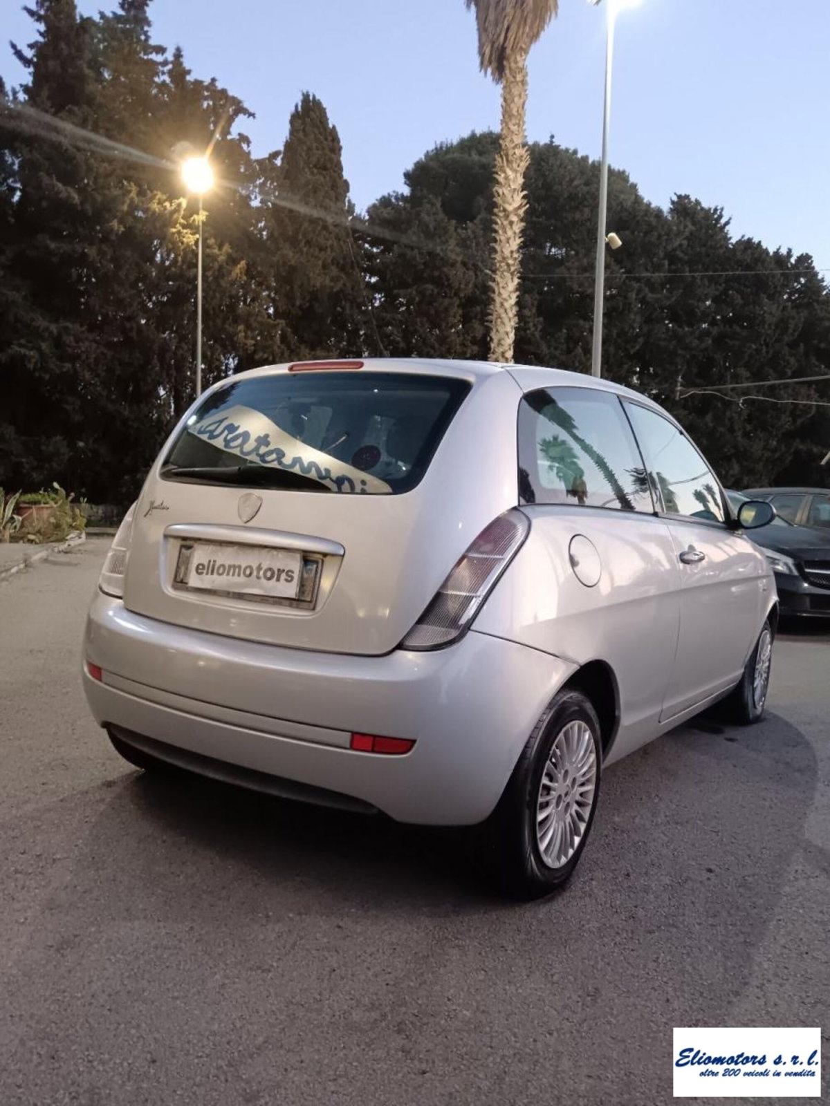 Lancia Ypsilon 1.2 Platino (11)