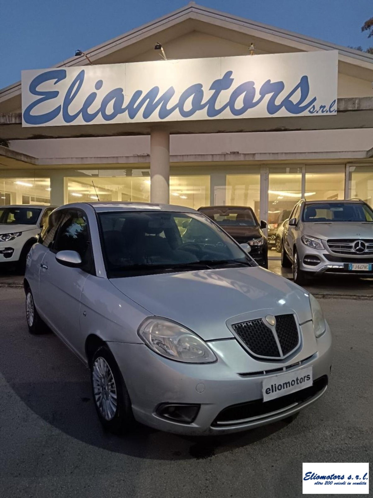 Lancia Ypsilon 1.2 Platino (5)