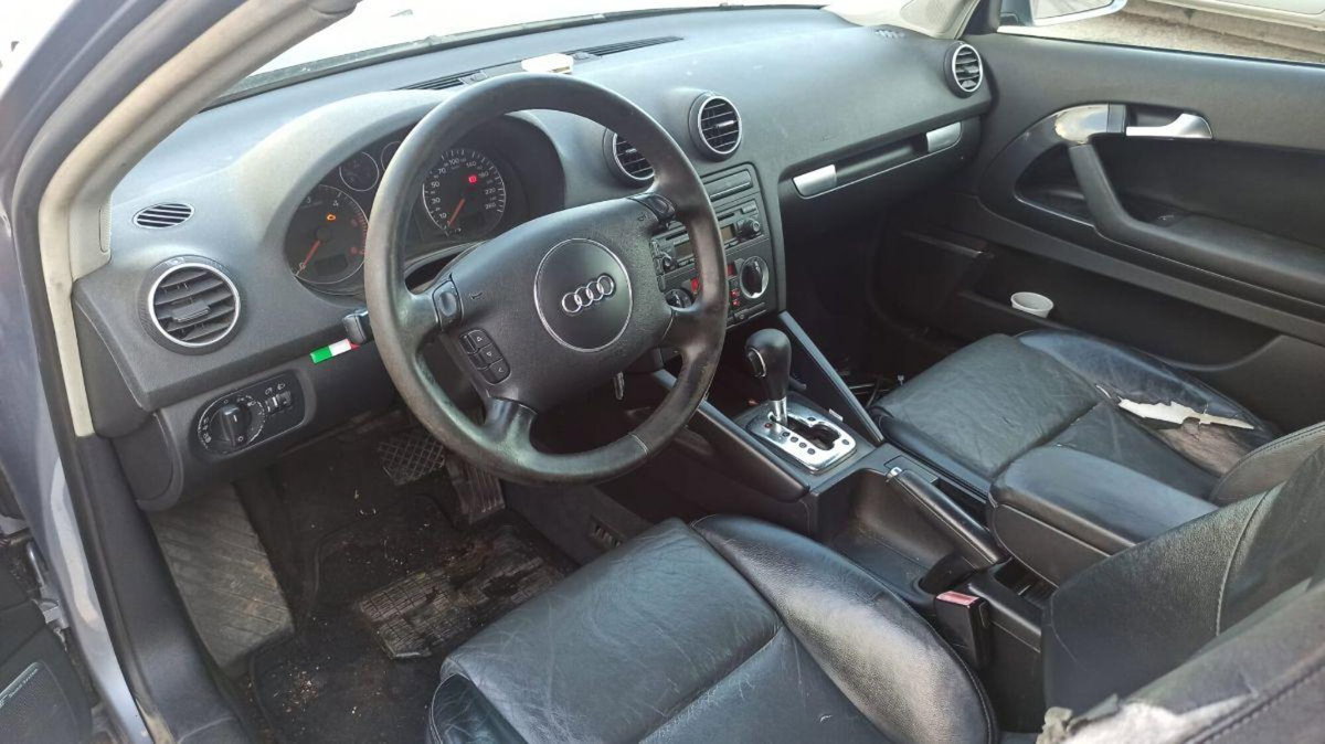 Audi A3 2.0 16V TDI Attraction (5)