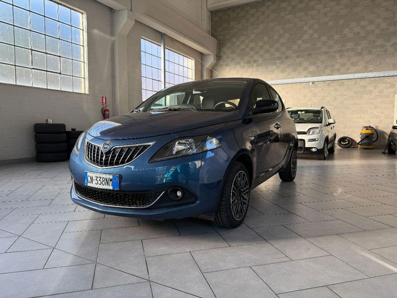 Lancia Ypsilon 1.0 FireFly 5 porte S&S Hybrid Ecochic A. Ferretti