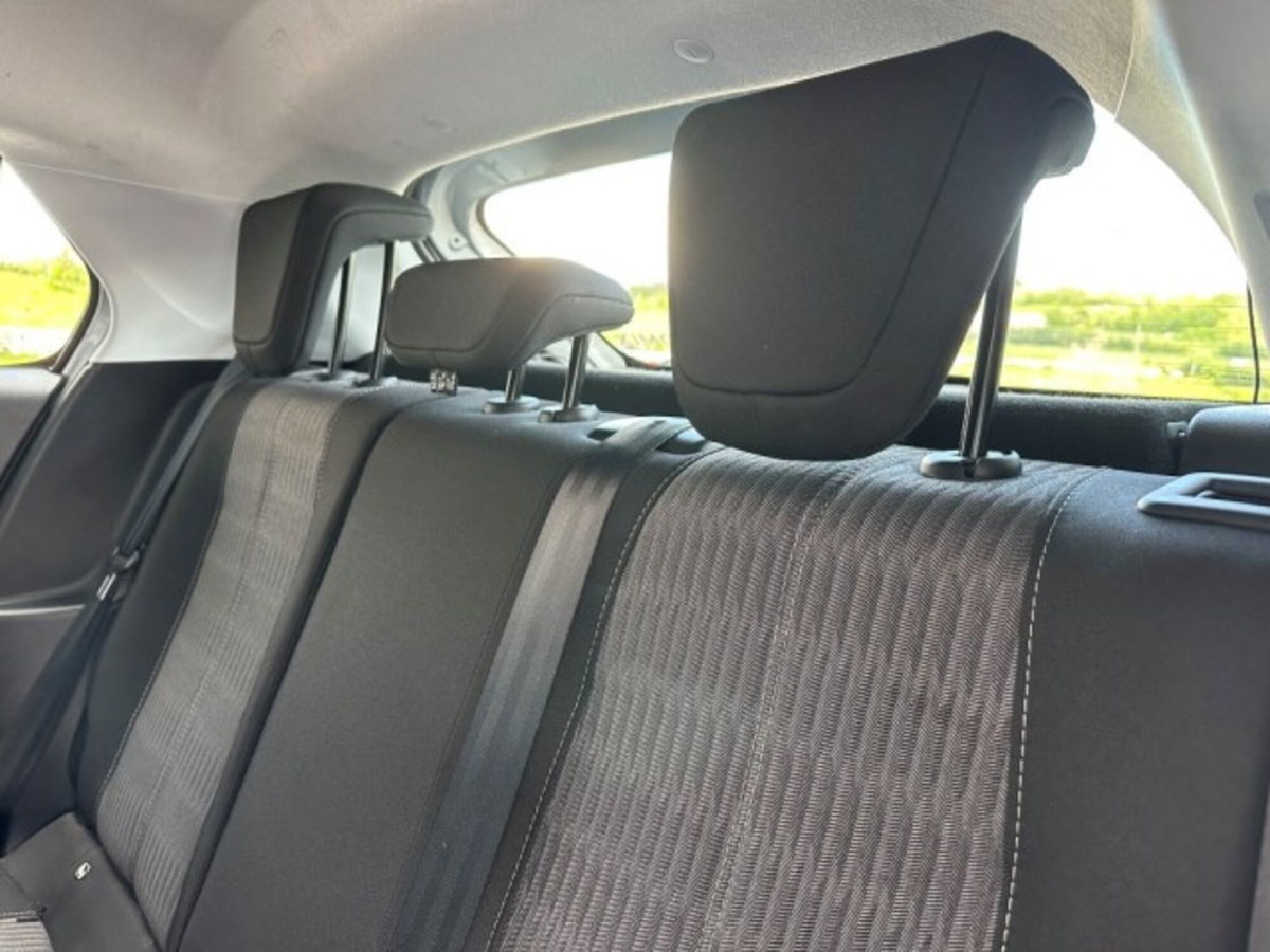 Opel Corsa 1.2 Corsa s&s 75cv (14)