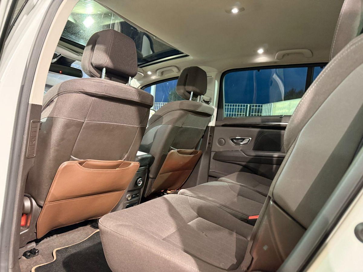 Renault Espace dCi 160CV EDC Energy Intens (12)