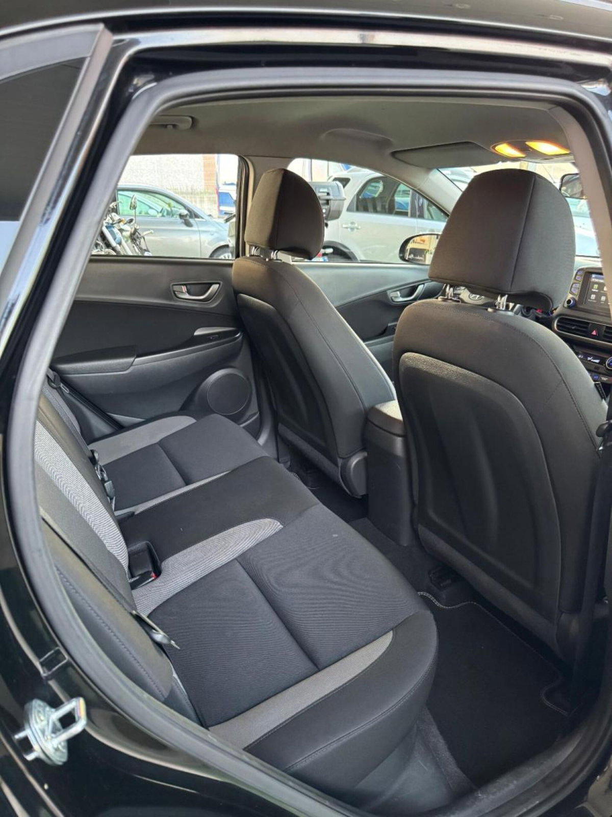 Hyundai Kona 1.6 CRDI 115 CV Classic (11)
