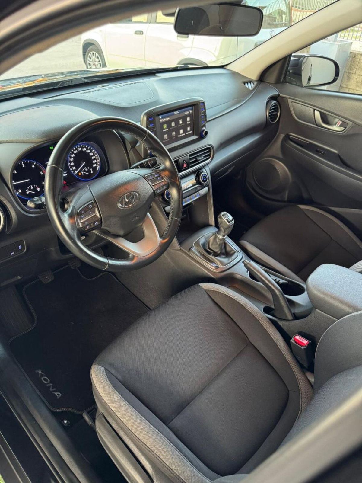 Hyundai Kona 1.6 CRDI 115 CV Classic (6)