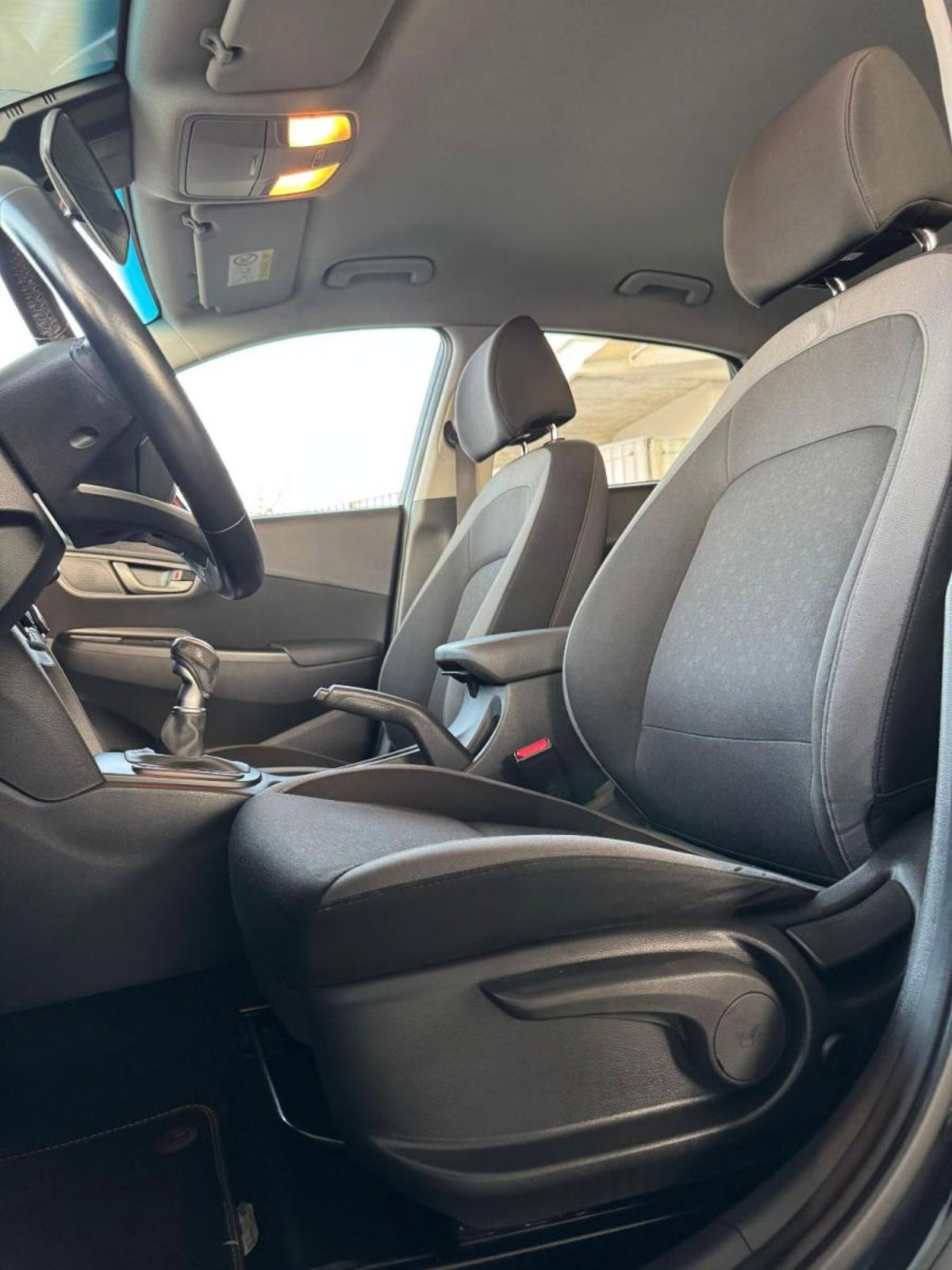 Hyundai Kona 1.6 CRDI 115 CV Classic (7)