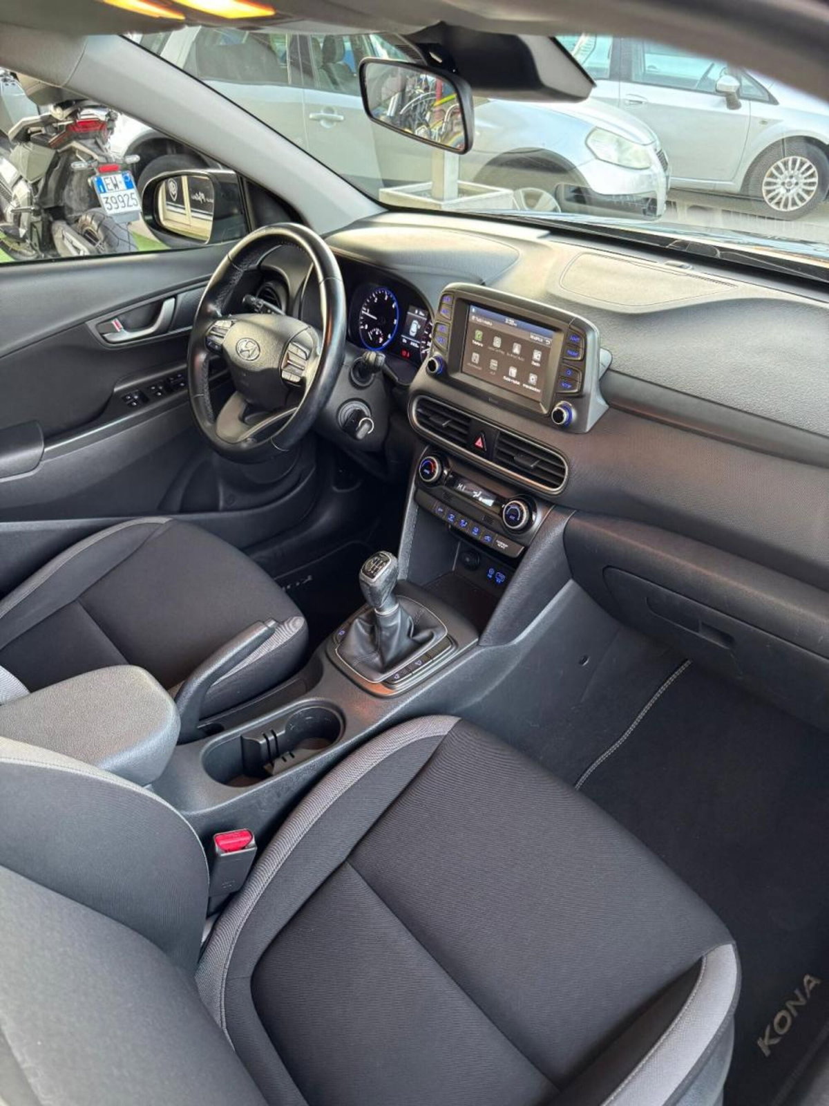 Hyundai Kona 1.6 CRDI 115 CV Classic (8)