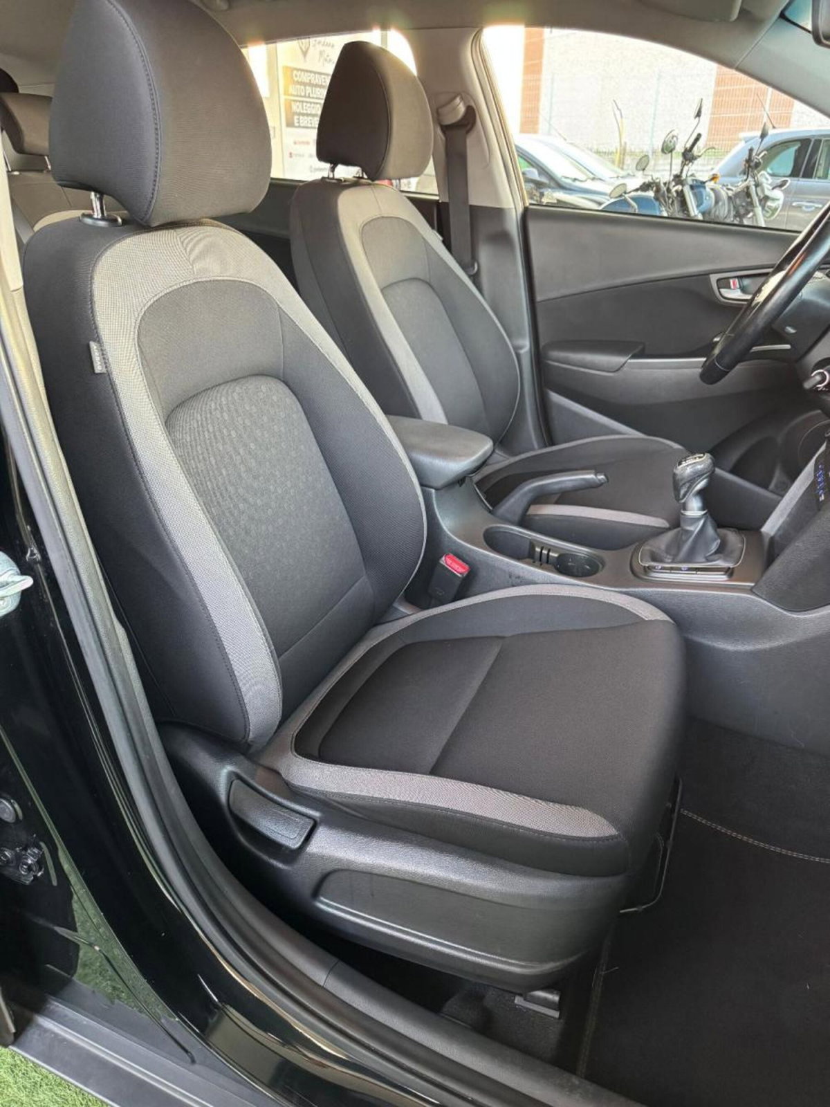 Hyundai Kona 1.6 CRDI 115 CV Classic (9)
