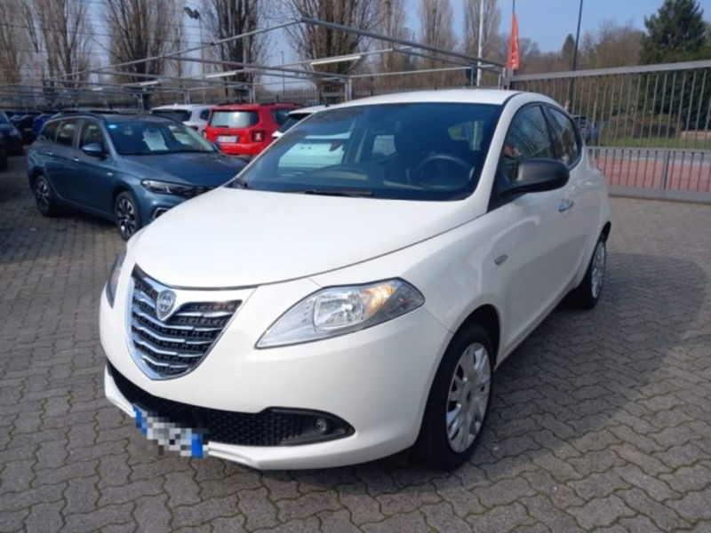 Lancia Ypsilon 1.2 69 CV 5 porte Silver
