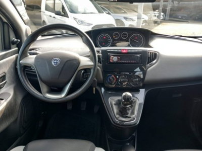 Lancia Ypsilon 1.2 69 CV 5 porte Silver (17)