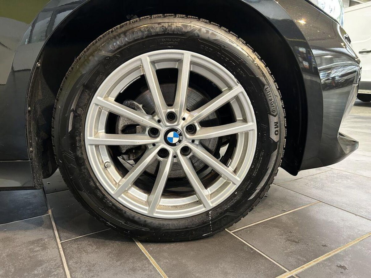 BMW Serie 3 Touring 320d  mhev 48V xdrive auto (6)