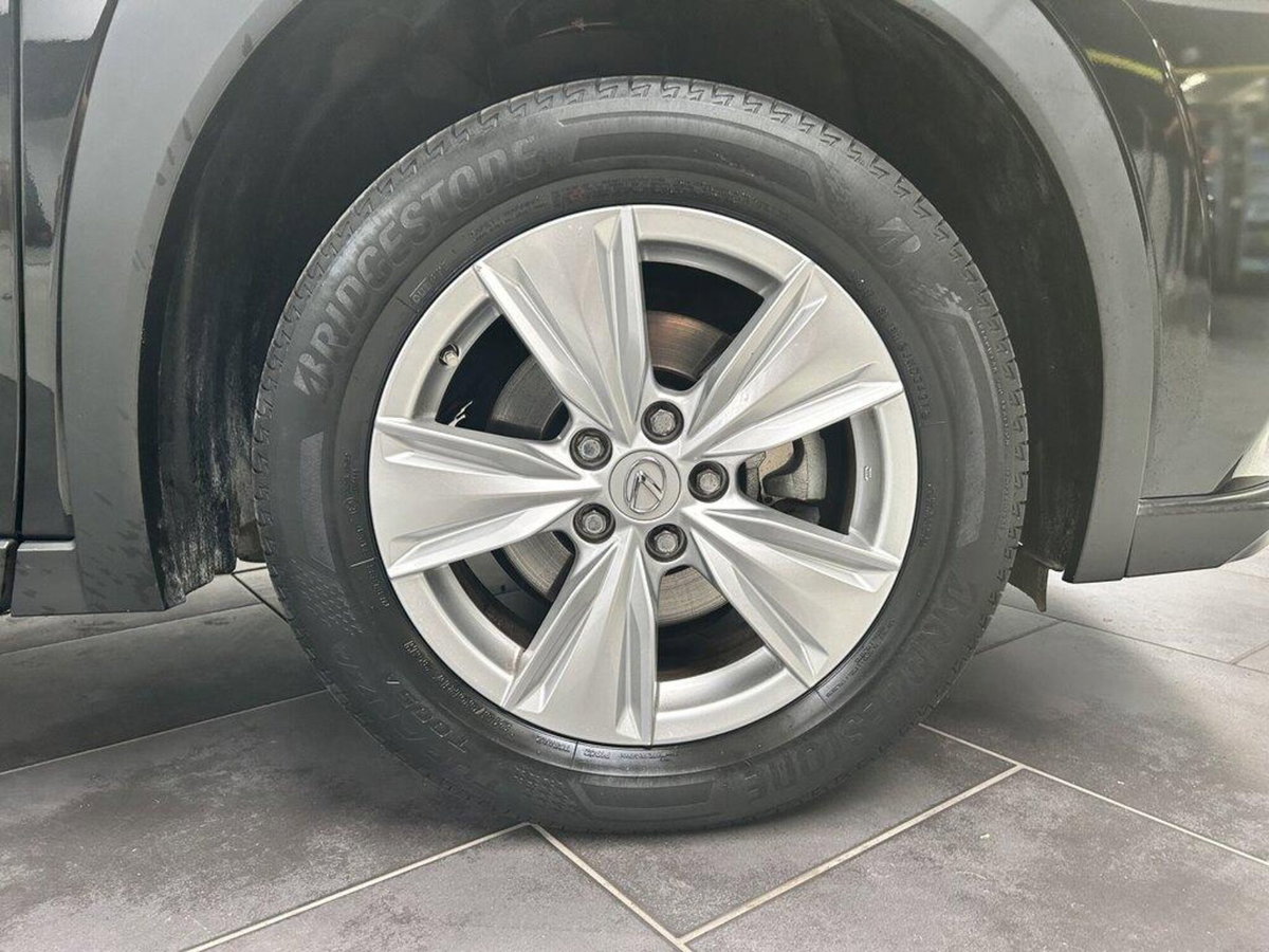 Lexus UX 300h 2.0 Urban 2wd cvt (6)