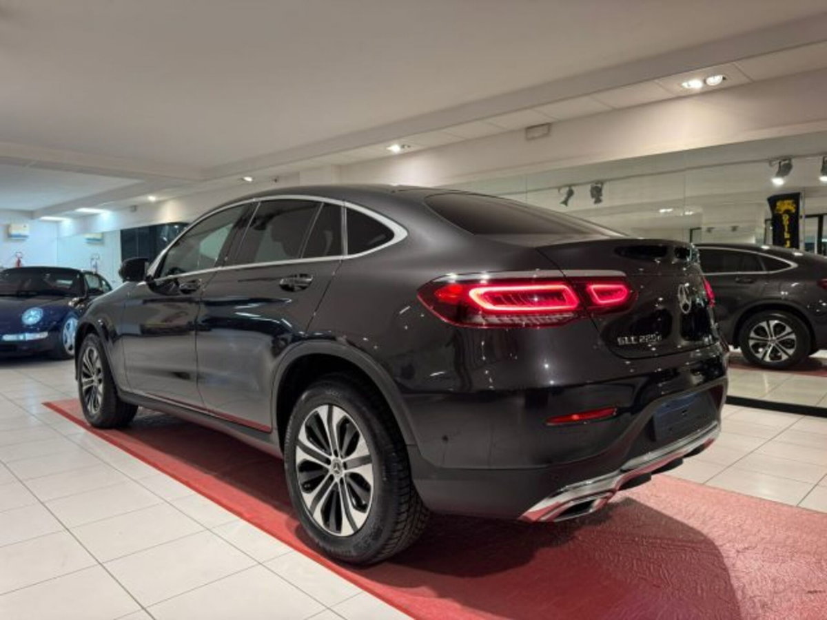 Mercedes-Benz GLC SUV 220 d 4Matic Sport (5)