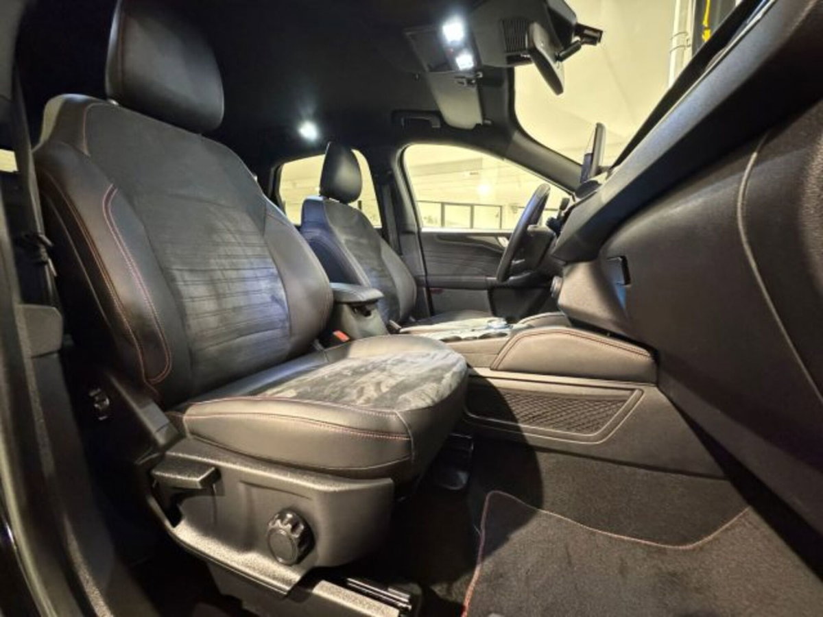 Ford Kuga 2.5 Full Hybrid 190 CV CVT AWD ST-Line Design (15)