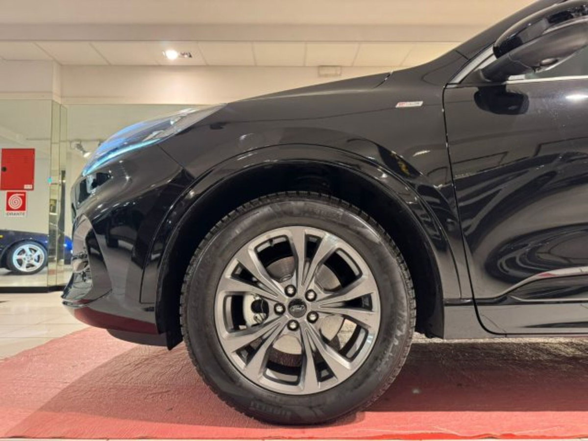 Ford Kuga 2.5 Full Hybrid 190 CV CVT AWD ST-Line Design (4)