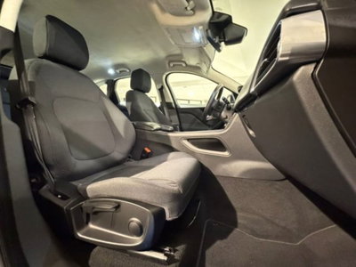 Jaguar F-Pace 2.0 D 180 CV Pure (14)
