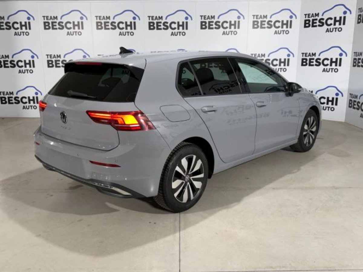 Volkswagen Golf 1.5 tsi Life 115cv (2)